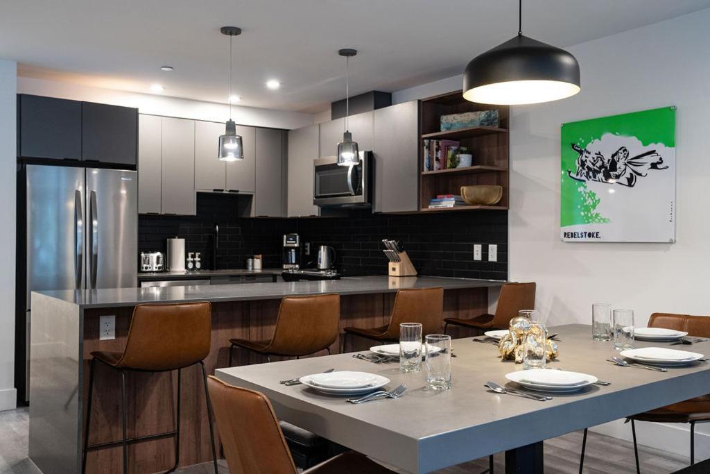 Revel In The Stoke By Revelstoke Vacations 아파트 외부 사진